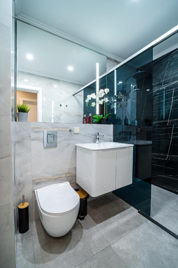 Sky Symphony Apartment Varna