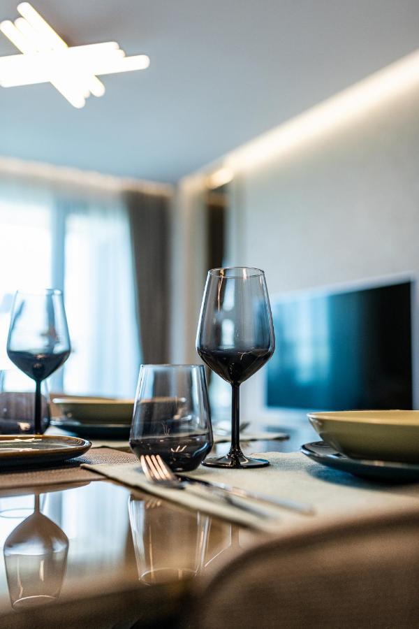 Sky Symphony Apartment